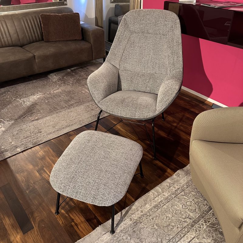 „Prelude“ Lounge mit Hocker von JORI – Ausstellungsstück